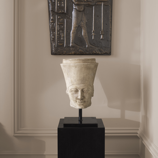 Bust of Hatshepsut sandstone finish